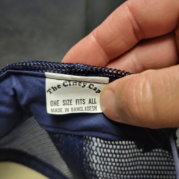 Hat - Picture 4 of 4